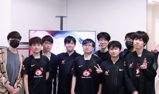 迷的狂欢 迷的狂欢